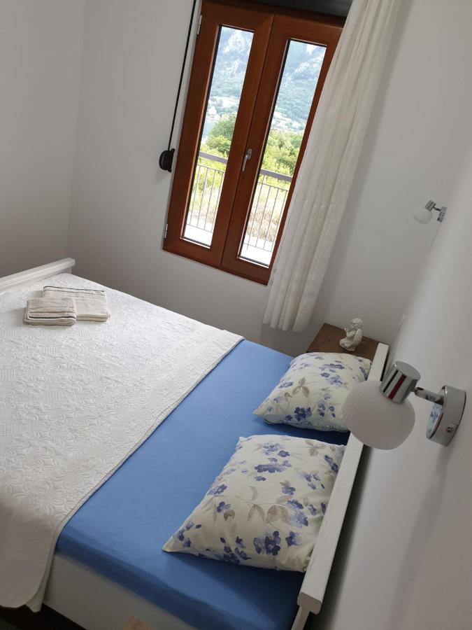 Marta 2 Apartment Kotor